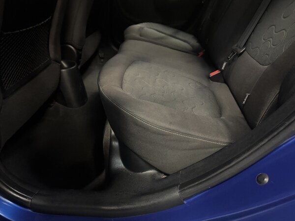 Used Hyundai i20 2010 for sale - 76316226: Photo 32