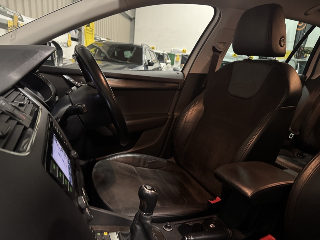 Used Skoda Octavia 2015 for sale - 76891572: Photo 12