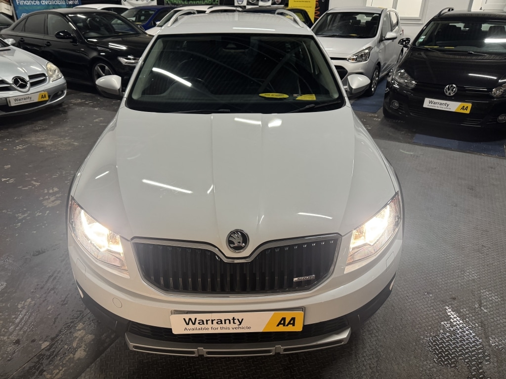 Used Skoda Octavia 2015 for sale - 76891572: Photo 2