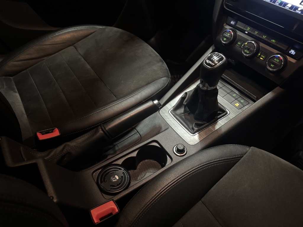 Used Skoda Octavia 2015 for sale - 76891572: Photo 25