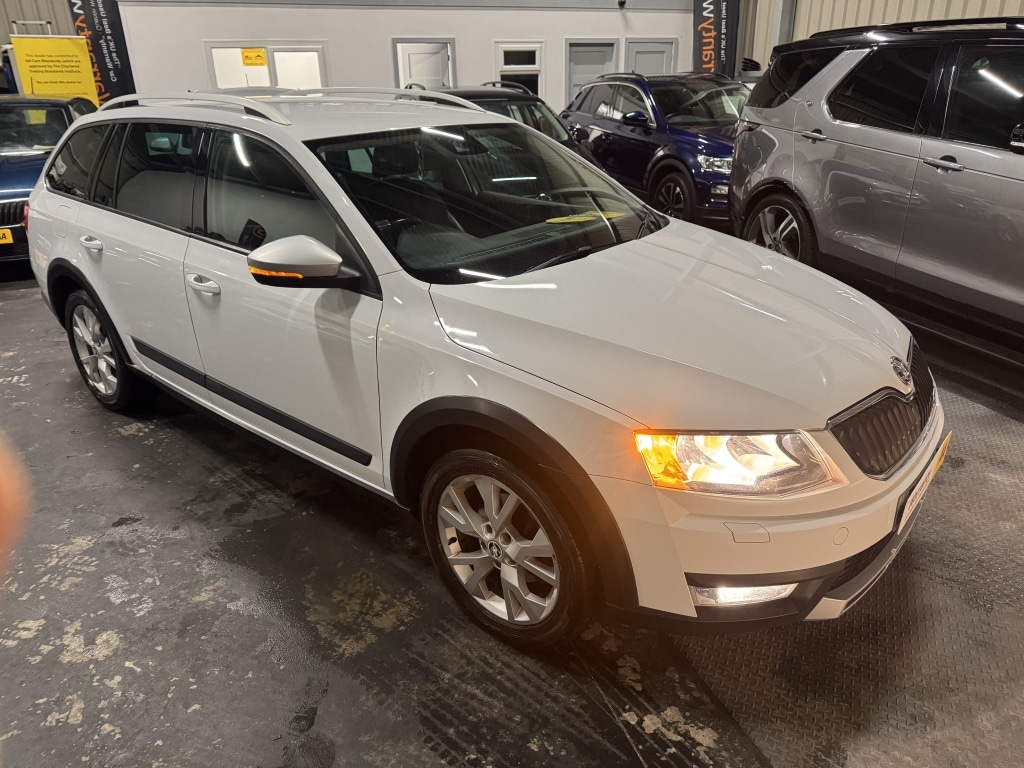 Used Skoda Octavia 2015 for sale - 76891572: Photo 3