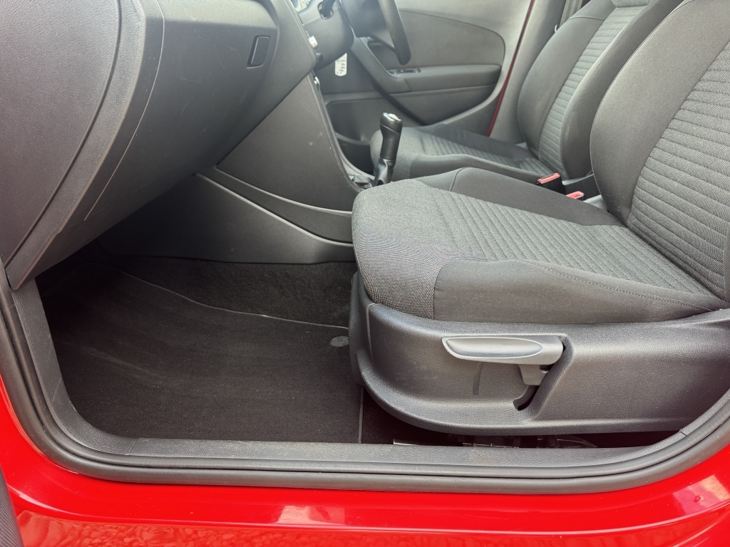 Used Volkswagen Polo 2012 for sale - 76594952: Photo 18