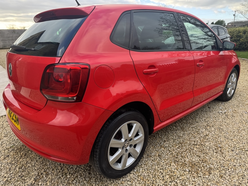 Used Volkswagen Polo 2012 for sale - 76594952: Photo 2