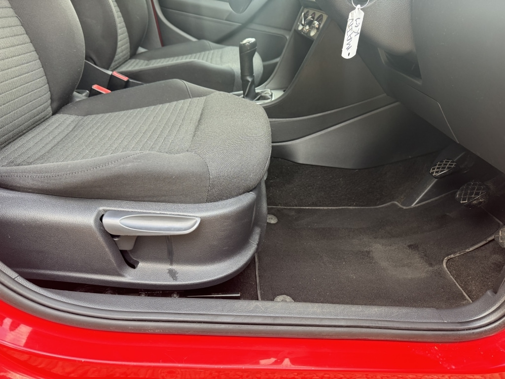 Used Volkswagen Polo 2012 for sale - 76594952: Photo 29