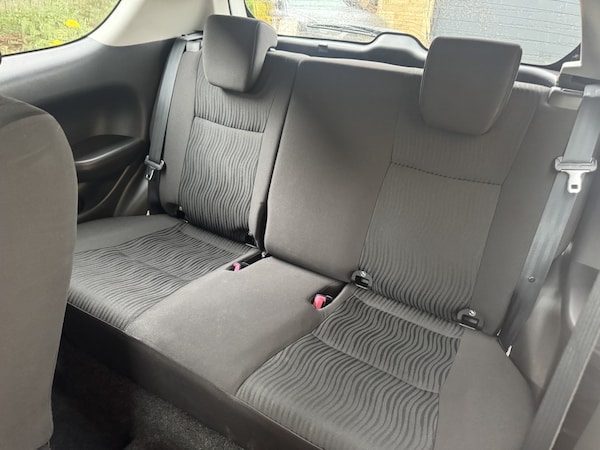 Used Suzuki Swift 2011 for sale - 76316726: Photo 12