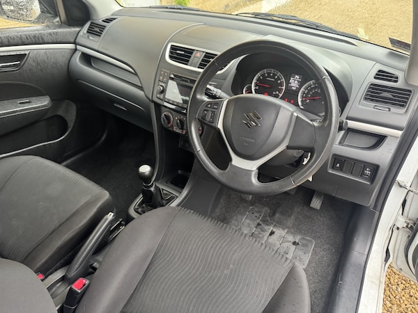 Used Suzuki Swift 2011 for sale - 76316726: Photo 18