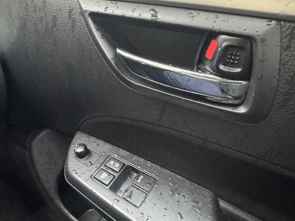 Used Suzuki Swift 2011 for sale - 76316726: Photo 29