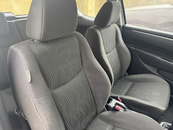 Used Suzuki Swift 2011 for sale - 76316726: Photo 33