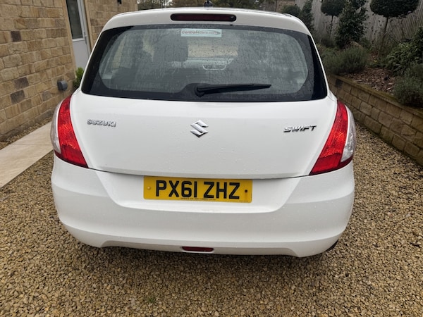 Used Suzuki Swift 2011 for sale - 76316726: Photo 4