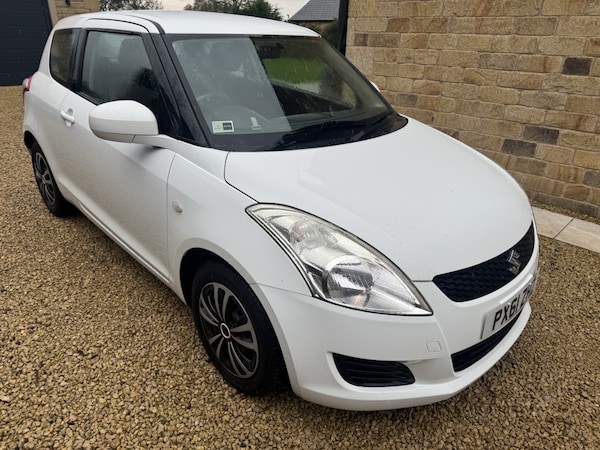 Used Suzuki Swift 2011 for sale - 76316726: Photo 7