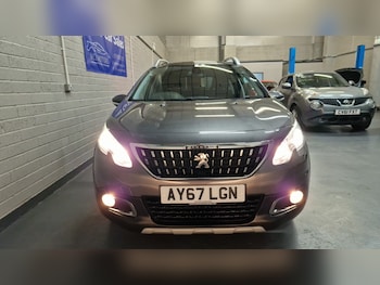 Used Peugeot 2008 2017 for sale - 76418385: Photo
