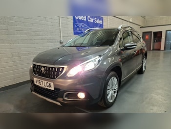 Used Peugeot 2008 2017 for sale - 76418385: Photo