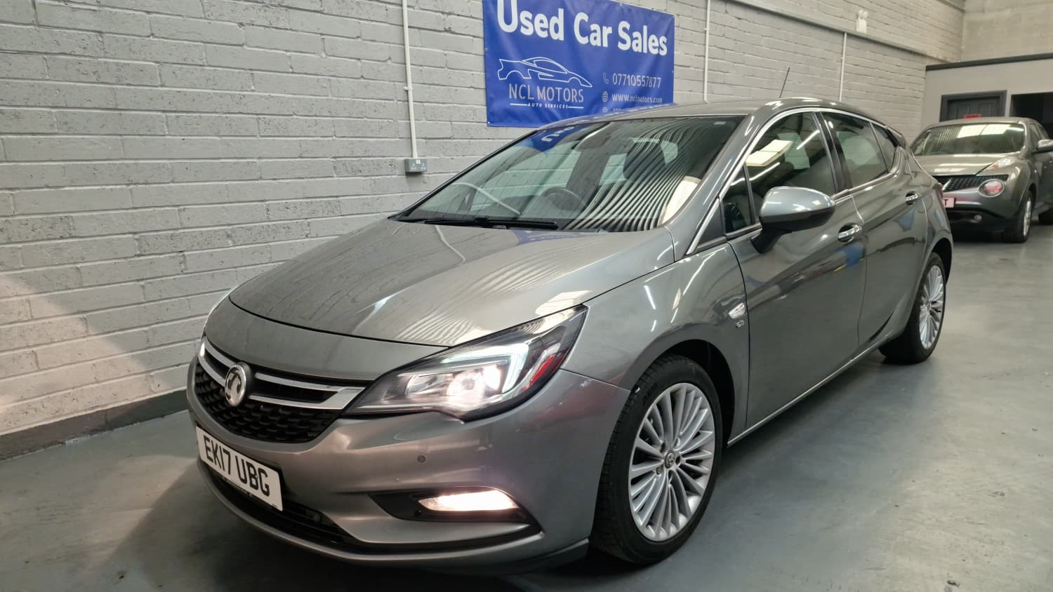 Used Vauxhall Astra 2017 for sale - 76439952: Photo 3