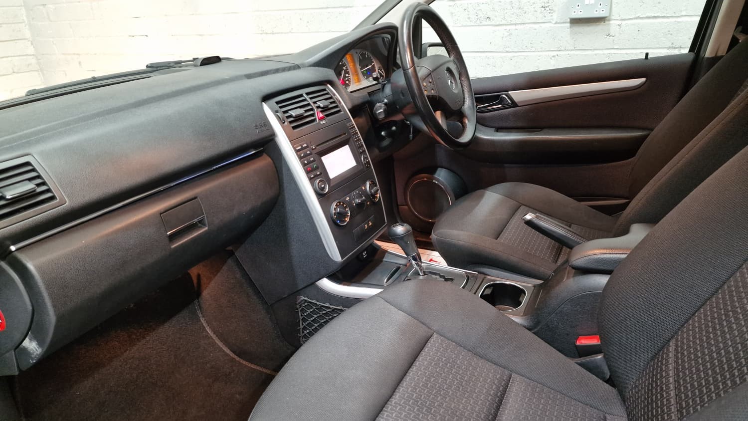 Used Mercedes-Benz B Class 2008 for sale - 76418352: Photo 11