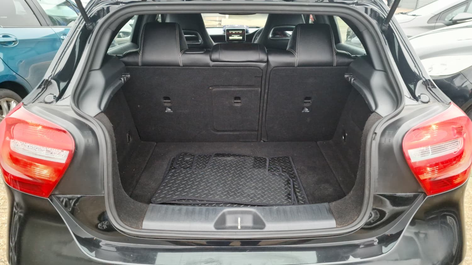 Used Mercedes-Benz A-Class 2013 for sale - 77135918: Photo 13