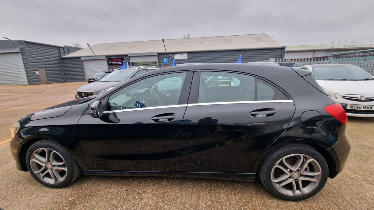 Used Mercedes-Benz A-Class 2013 for sale - 77135918: Photo 4