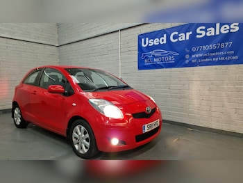 Used Toyota Yaris 2011 for sale - 79552010: Photo