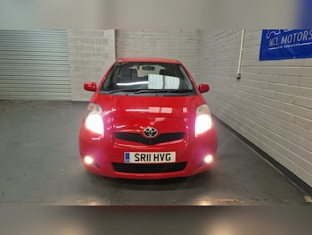Used Toyota Yaris 2011 for sale - 79552010: Photo