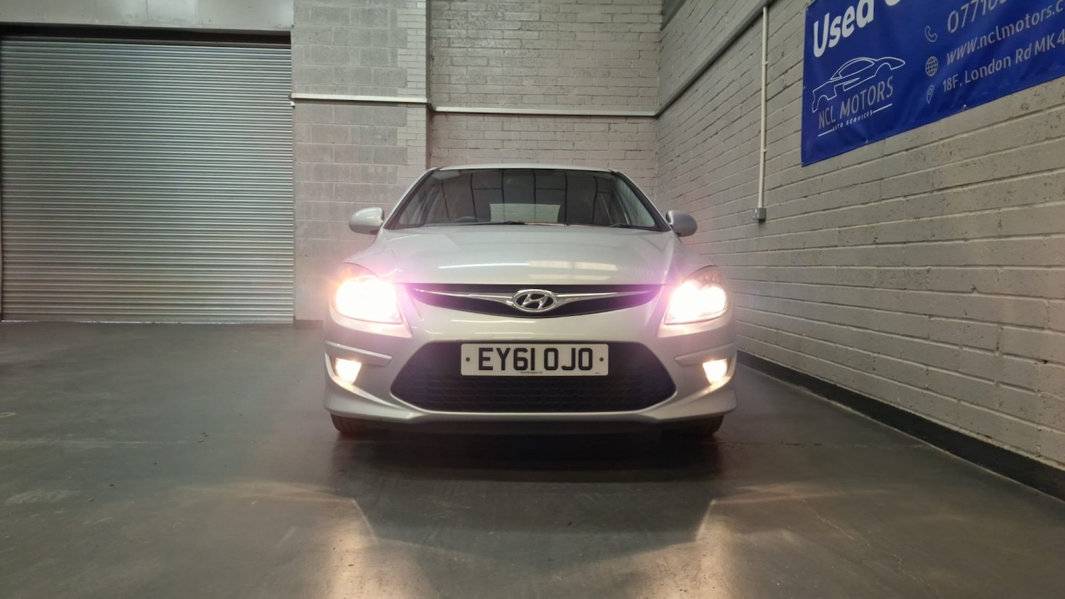 Used Hyundai i30 2011 for sale - 76418323: Photo 2