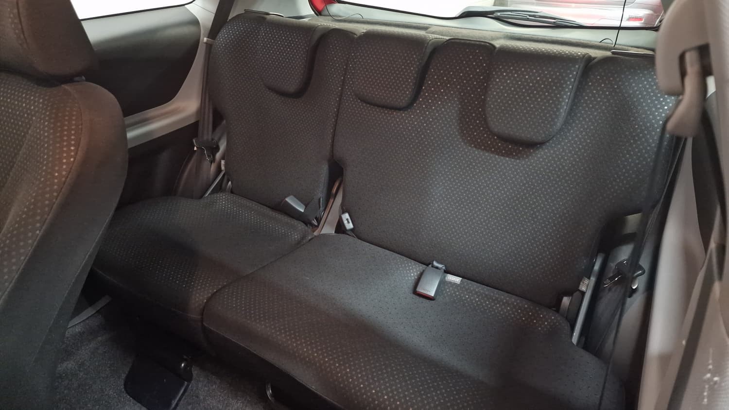 Used Toyota Yaris 2011 for sale - 78125159: Photo 11