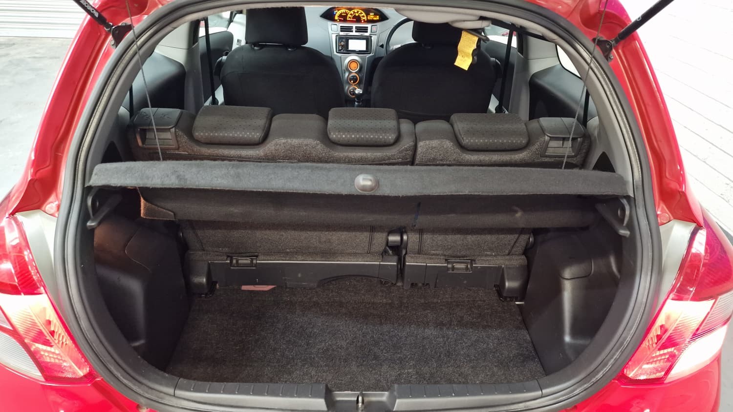 Used Toyota Yaris 2011 for sale - 78125159: Photo 13