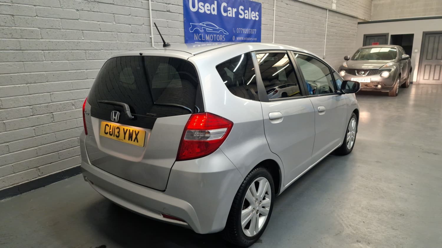Used Honda Jazz 2013 for sale - 76525717: Photo 8