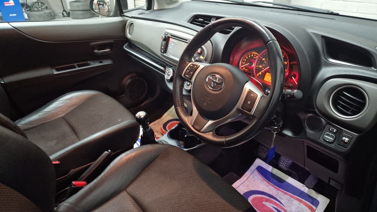 Used Toyota Yaris 2013 for sale - 77019081: Photo 9