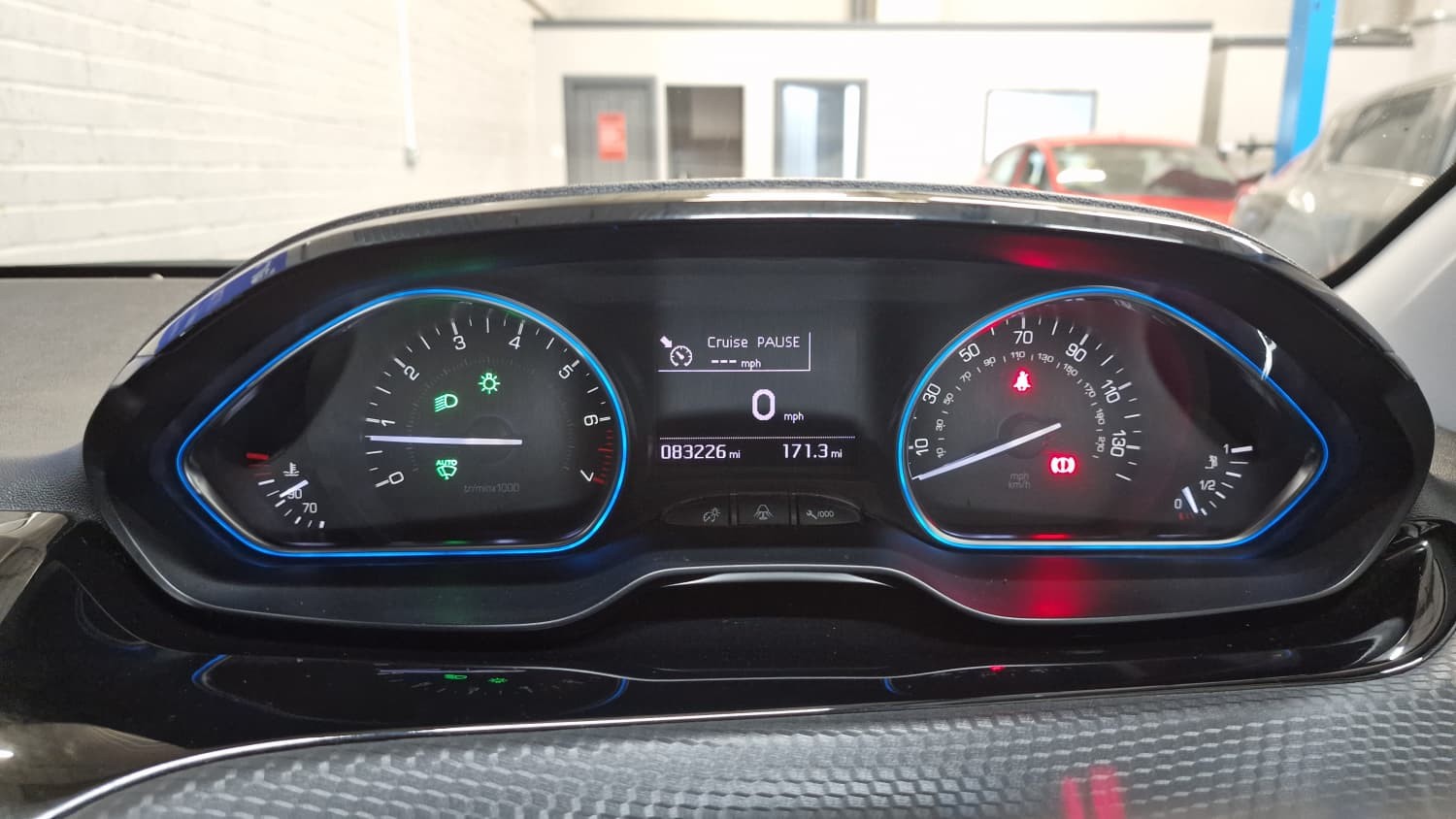 Used Peugeot 2008 2017 for sale - 76565191: Photo 17