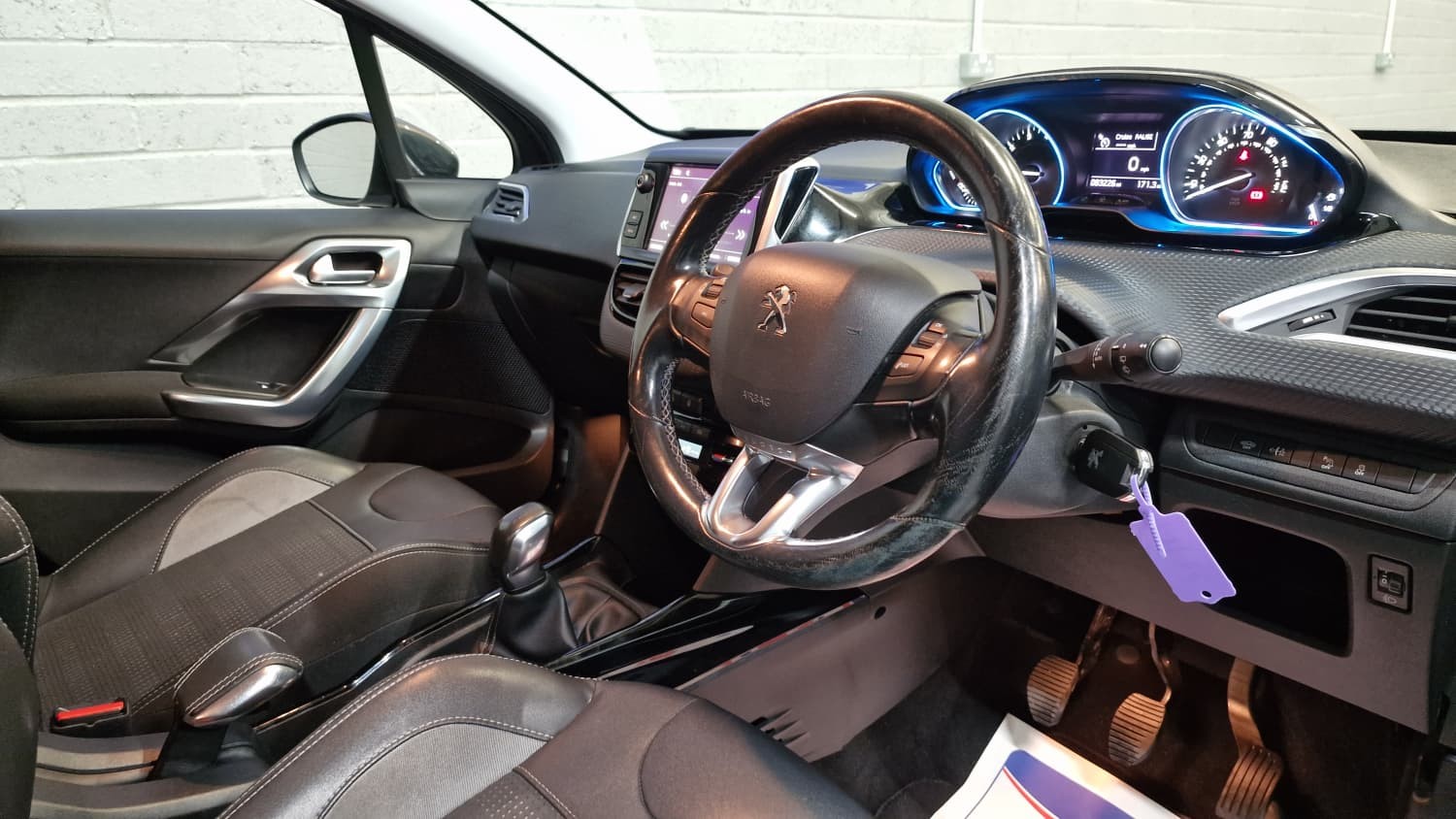 Used Peugeot 2008 2017 for sale - 76565191: Photo 9