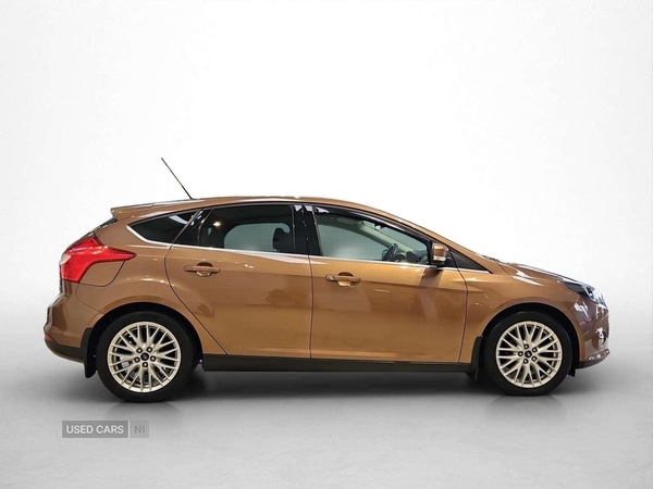 Used Ford Focus 2014 for sale - 76593095: Photo 2
