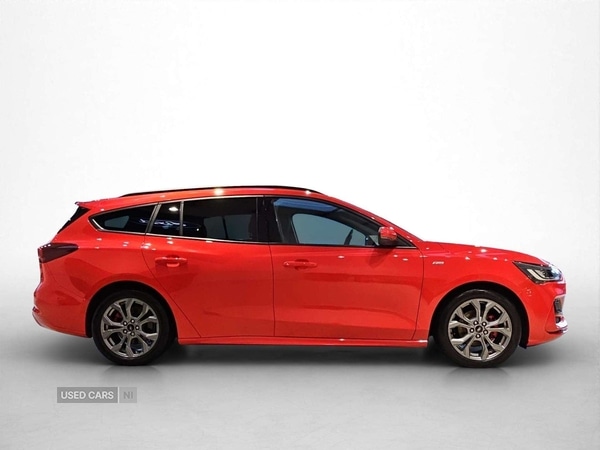 Used Ford Focus 2022 for sale - 76659497: Photo 2