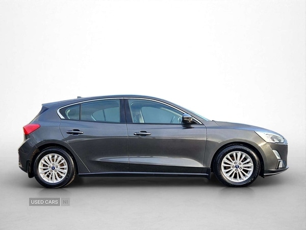 Used Ford Focus 2018 for sale - 77387960: Photo 2