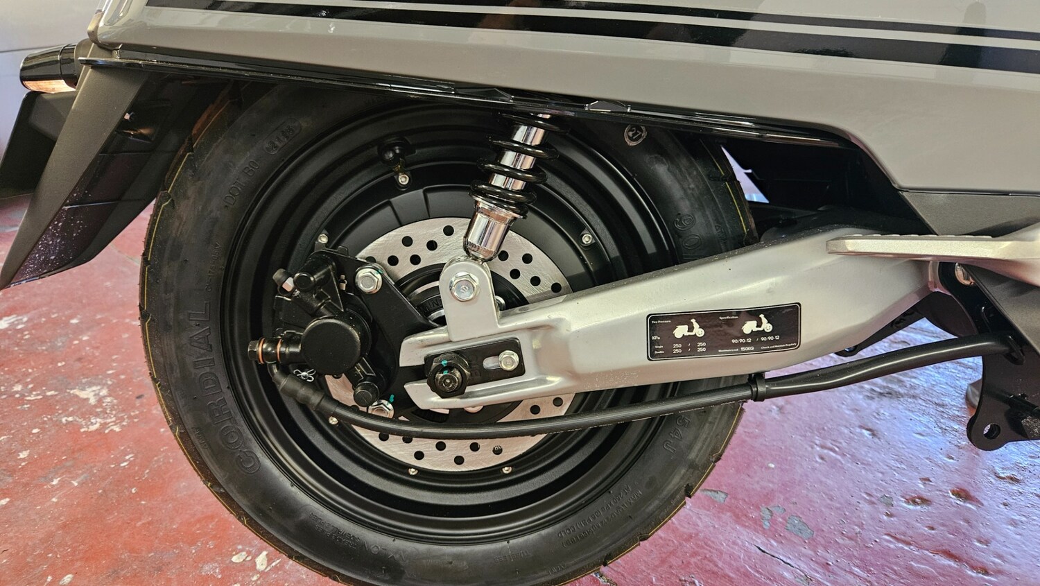 Vmoto SUPER SOCO CUX PRO