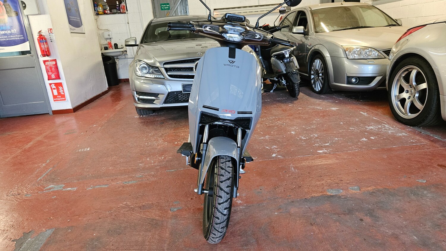 Vmoto SUPER SOCO CUX PRO