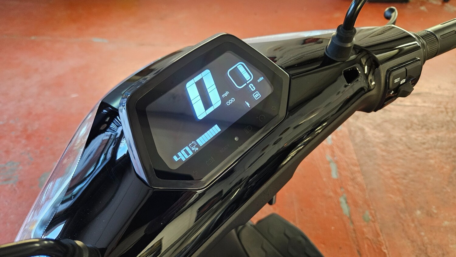 Vmoto SUPER SOCO CUX PRO