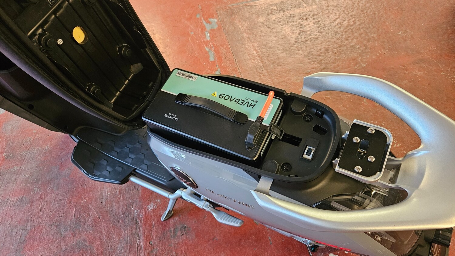 Vmoto SUPER SOCO CUX PRO