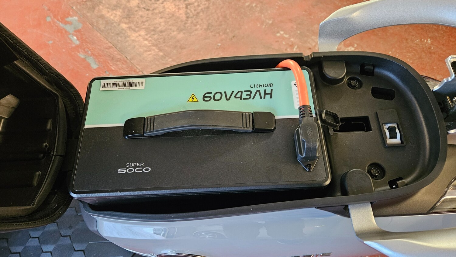 Vmoto SUPER SOCO CUX PRO