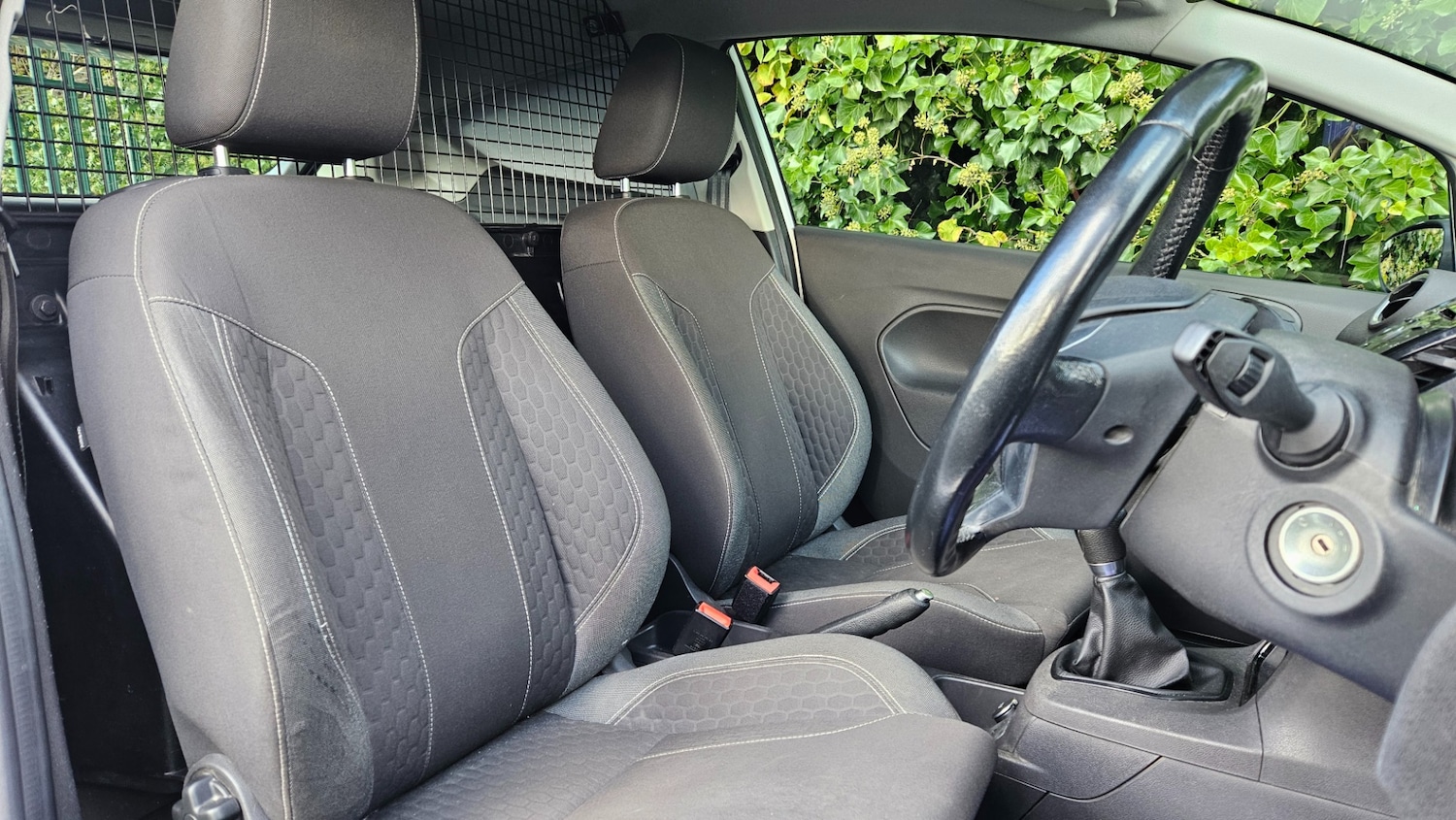 Used Ford Fiesta 2017 for sale - 76379449: Photo 11