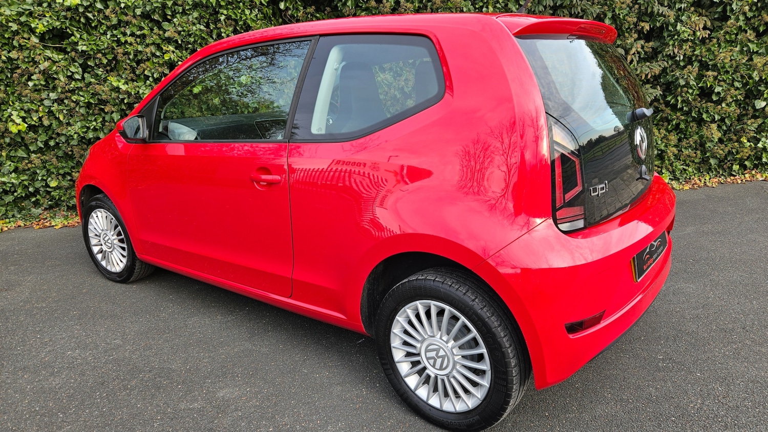 Used Volkswagen up! 2016 for sale - 76858937: Photo 3