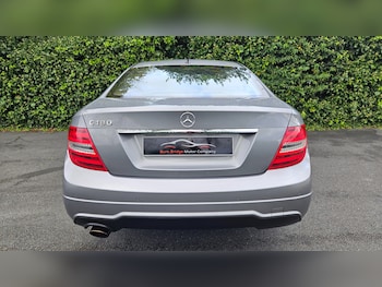 Used Mercedes-Benz C Class 2011 for sale - 76300576: Photo
