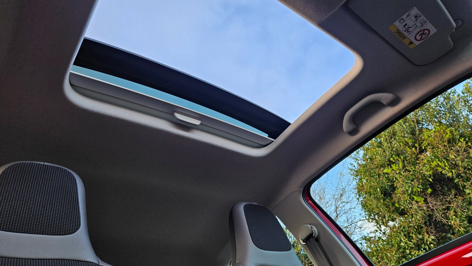 Used Volkswagen up! 2014 for sale - 78043351: Photo 17