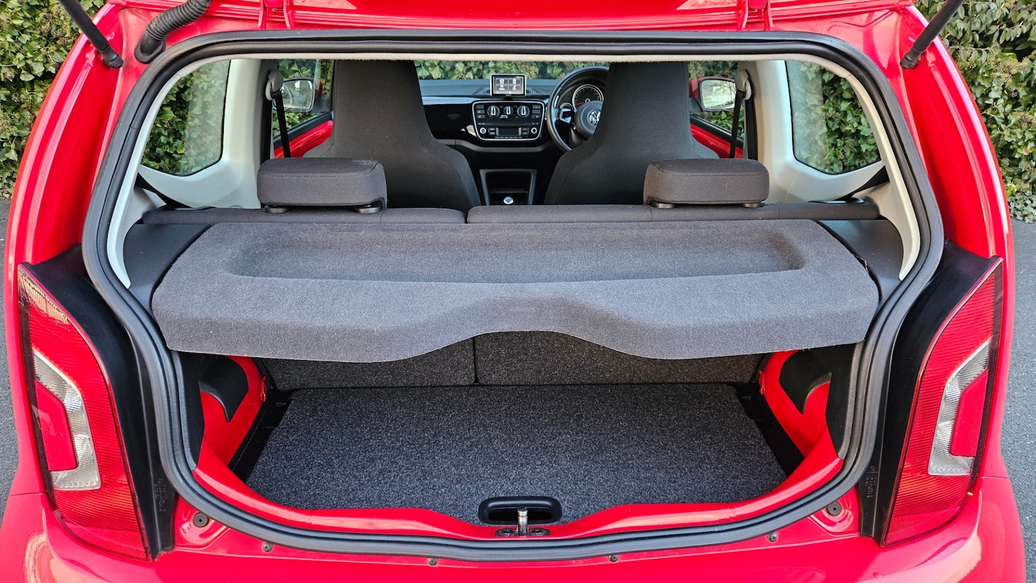 Used Volkswagen up! 2014 for sale - 78043351: Photo 19