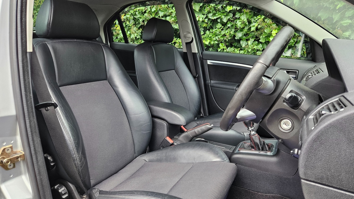 Used Ford Mondeo 2006 for sale - 76588854: Photo 9