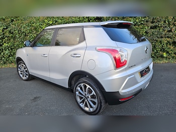 Used Ssangyong Tivoli 2018 for sale - 76906273: Photo