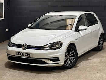 Used Volkswagen Golf 2019 for sale - 79103605: Photo