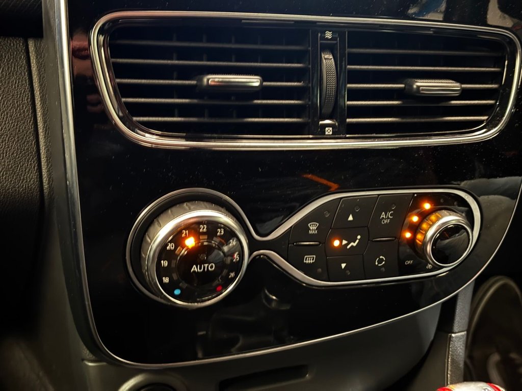 Used Renault Clio 2018 for sale - 77890866: Photo 18