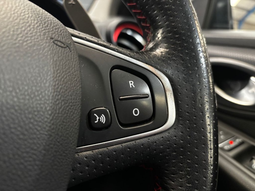 Used Renault Clio 2018 for sale - 77890866: Photo 20