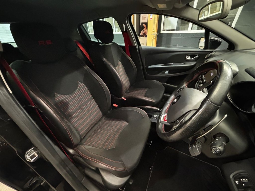 Used Renault Clio 2018 for sale - 77890866: Photo 25