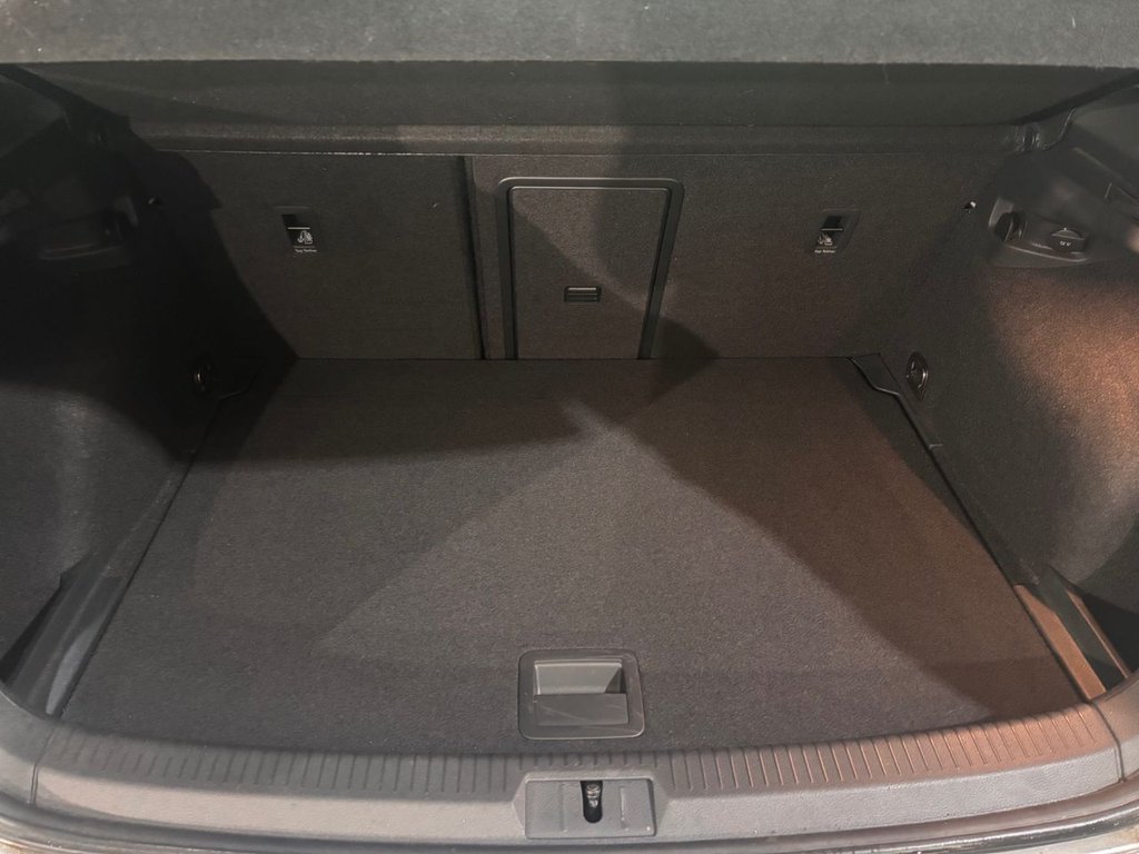 Used Volkswagen Golf 2019 for sale - 77631580: Photo 28
