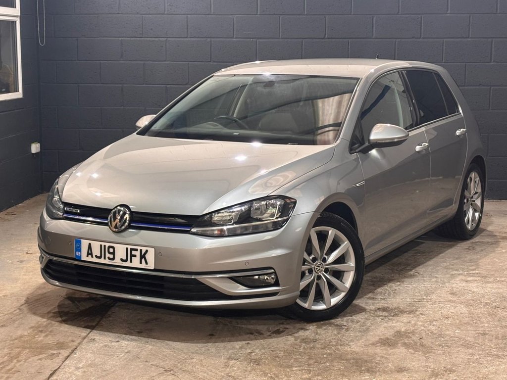 Used Volkswagen Golf 2019 for sale - 77631580: Photo 4
